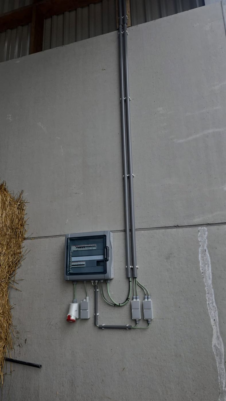 Spatwaterdichte verdeelkast landbouw